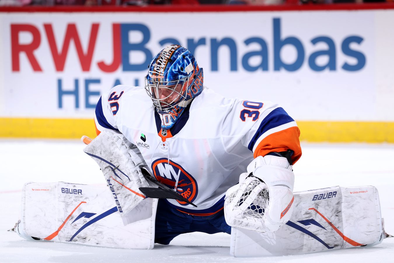 Рекордный сухарь Сорокина в Айлендерс, уверенная победа Медведева. Главное к утру