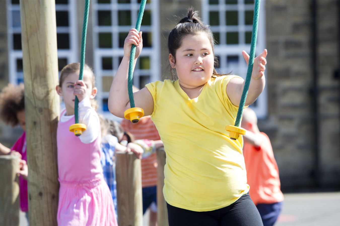 Как лишний вес в детстве влияет на жизнь?