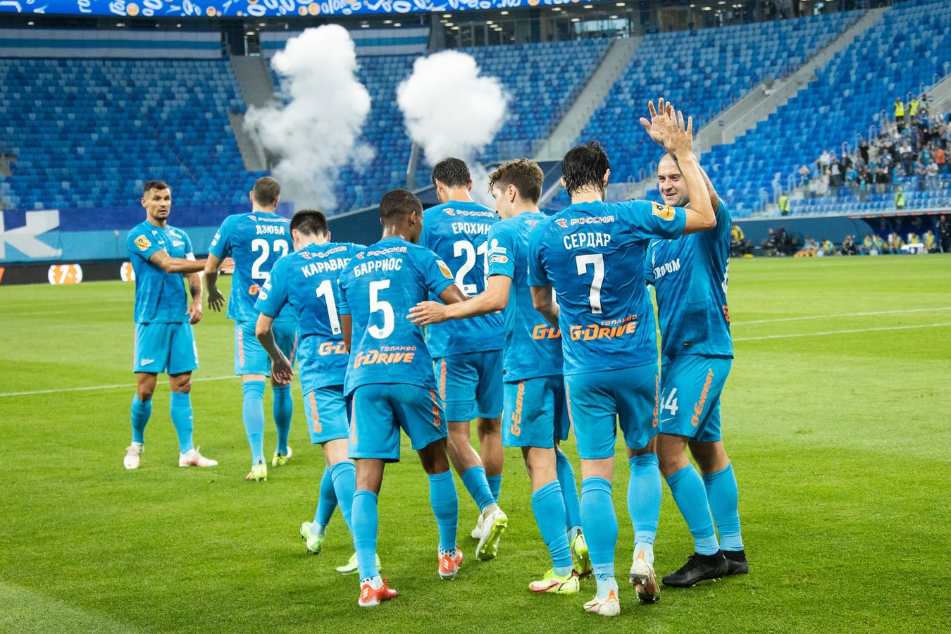 Турнирная таблица РПЛ: лидируют три клуба, ЦСКА и «Спартак» — 10-й и 11-й