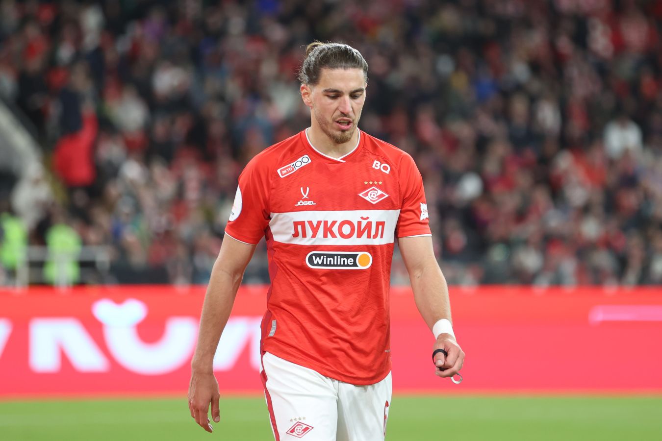 Скучали по тебе. Спартак опубликовал фото Бабича, присоединившегося к команде на сборе