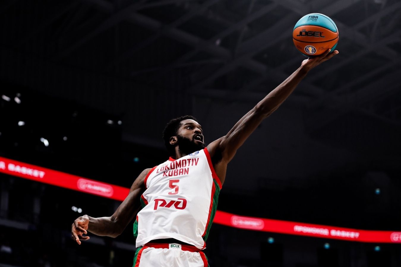 Они будут играть жёстко. Вернувшийся в Локомотив Джонсон  о матче с ЦСКА