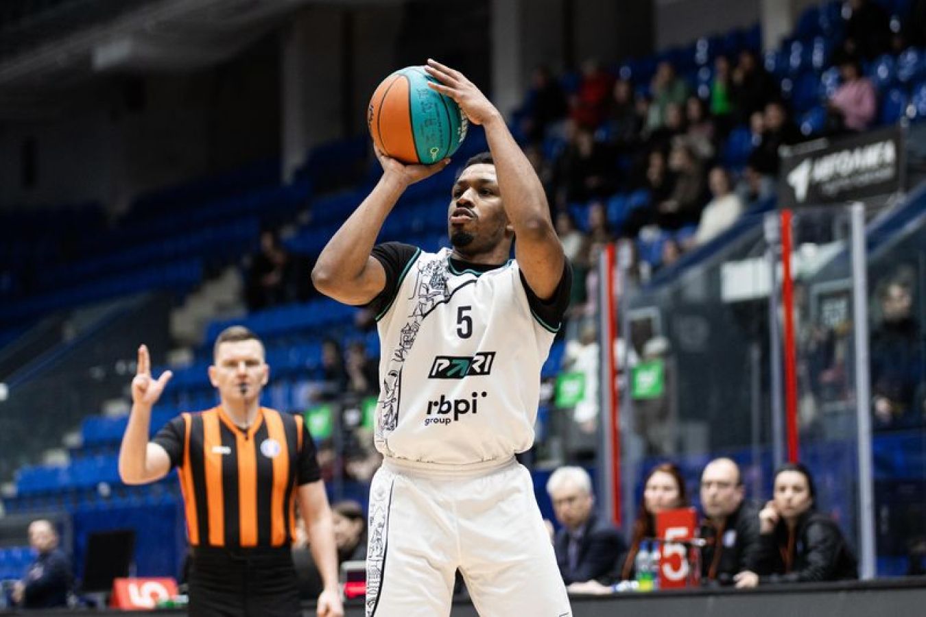 Айзея Вашингтон