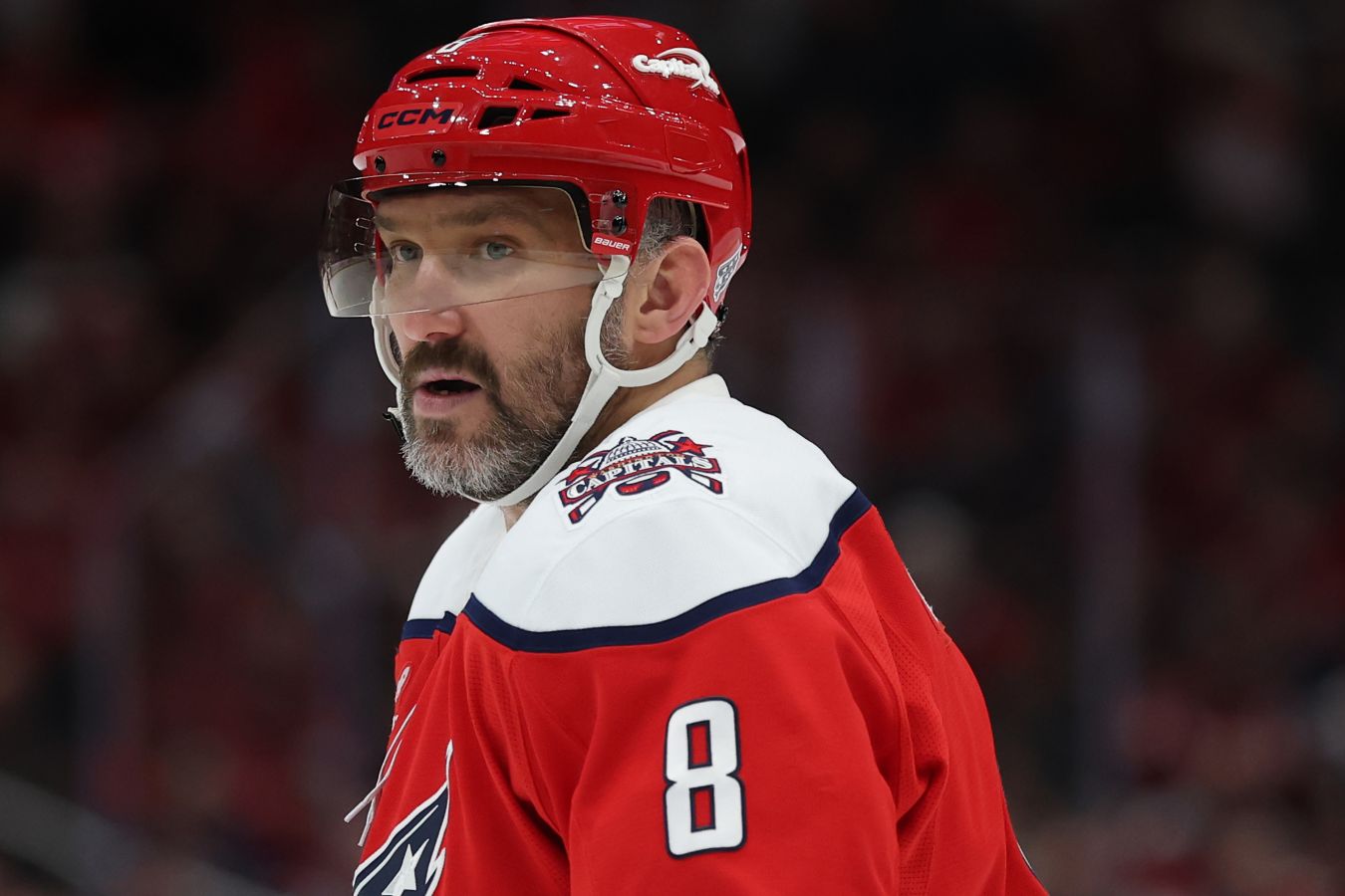 Видео голевой передачи Александра Овечкина в матче Вашингтон  Сан-Хосе