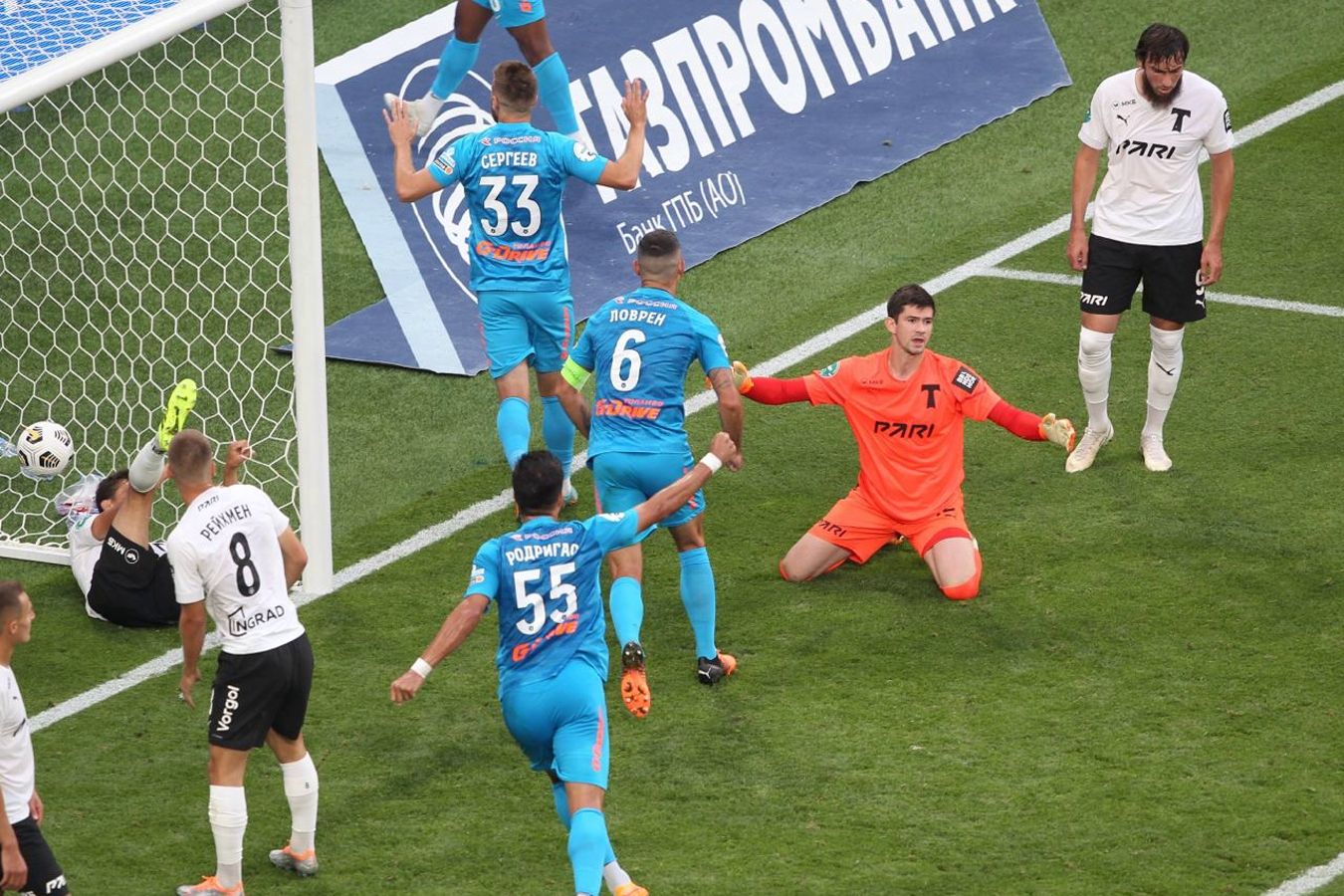 «Зенит» обыграл «Торпедо» благодаря голам Сергеева и Малкома после 83-й минуты