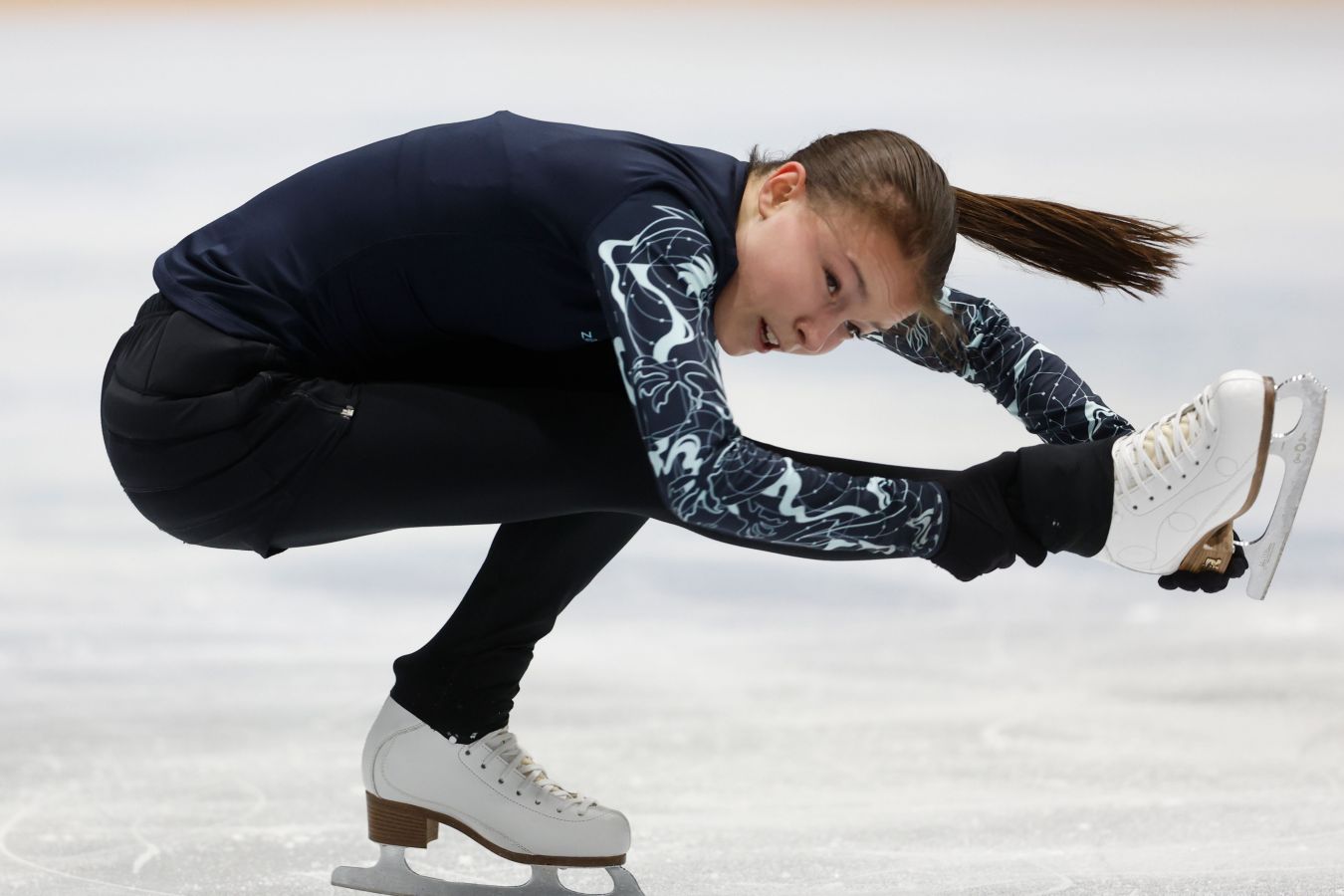 Анна Щербакова чисто провела прогон короткой программы на тренировке ОИ-2022