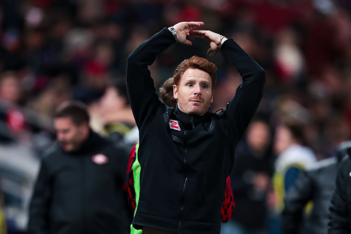 Абаскаль тренер спартака фото. Абаскаль уходит из спартака. Трибуны с болельщиками. Гильермо абаскаль тренер. Гильермо абаскаль 2022.