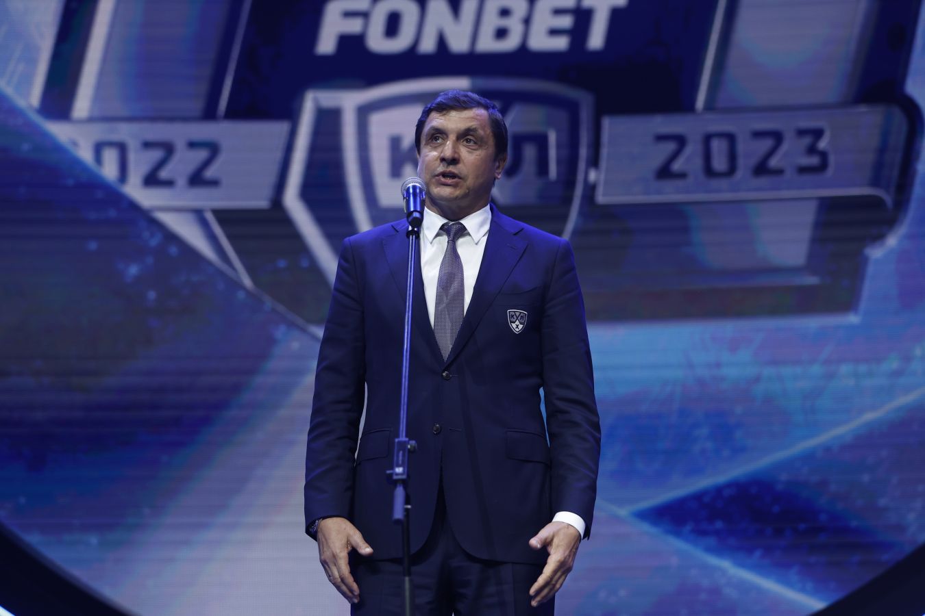 Каменский: ждём, когда нас допустят до международных встреч. Надежда на это есть