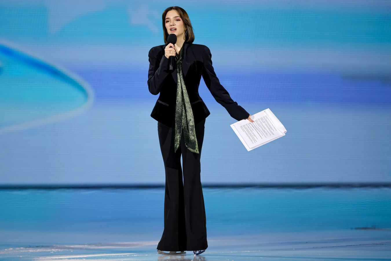 Жених Евгении Медведевой ответил на вопрос о подготовке к свадьбе