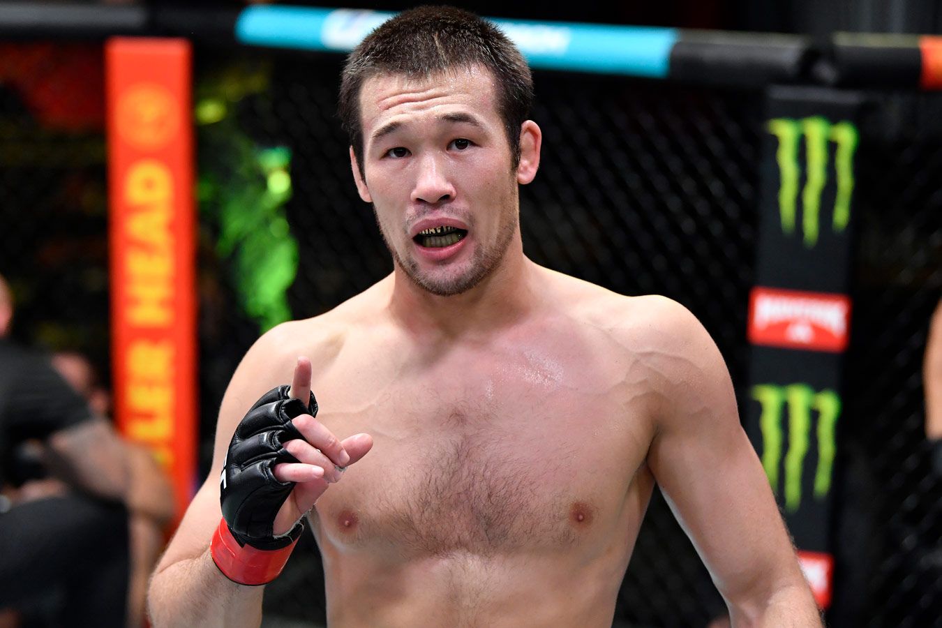 Рахмонов отреагировал на отмену своего боя с американцем Нилом в UFC