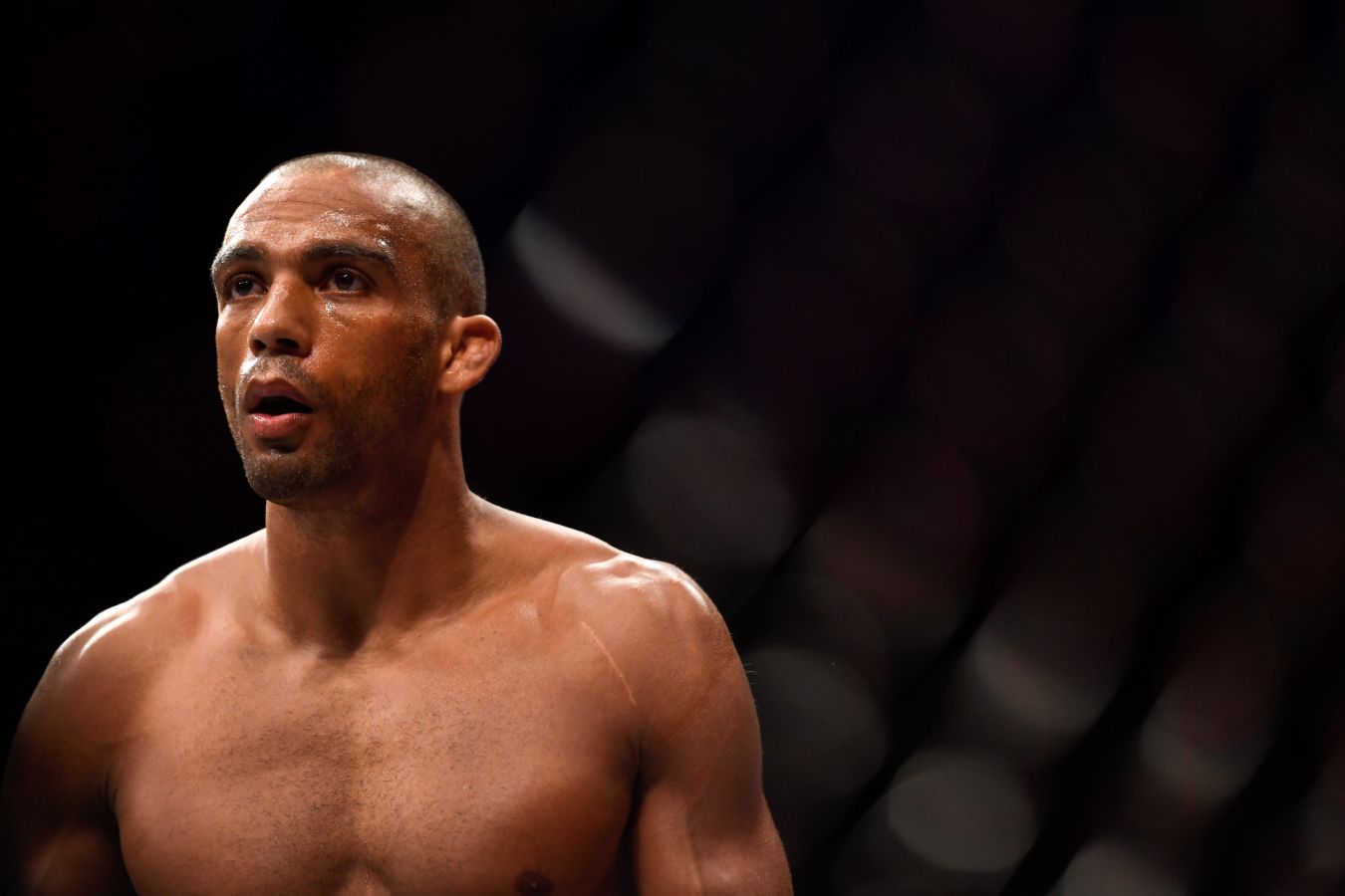 Эдсон Барбоза не сможет выступить на UFC Fight Night 252