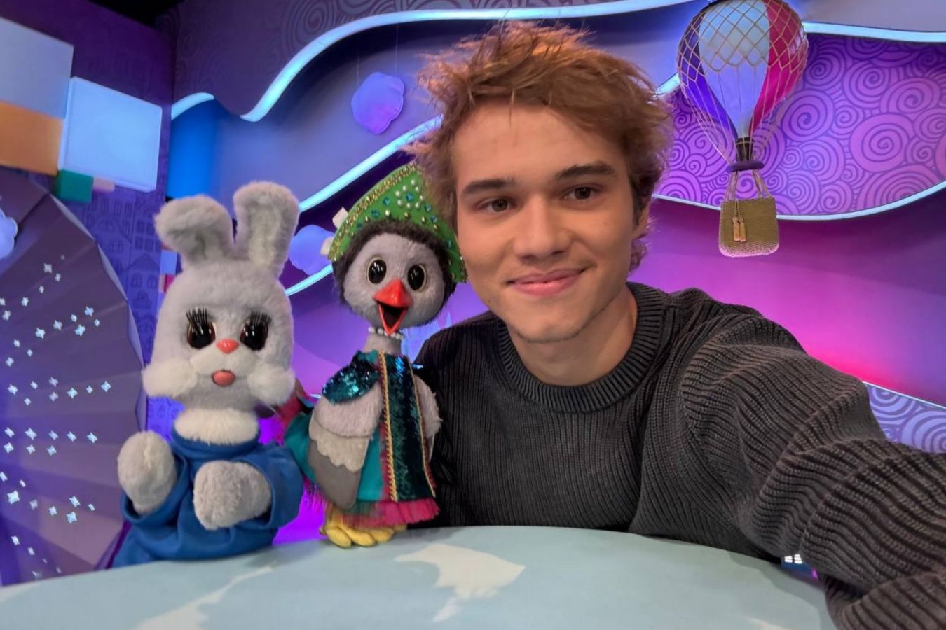 Звезда Слова пацана Рузиль Минекаев снялся в передаче Спокойной ночи, малыши!