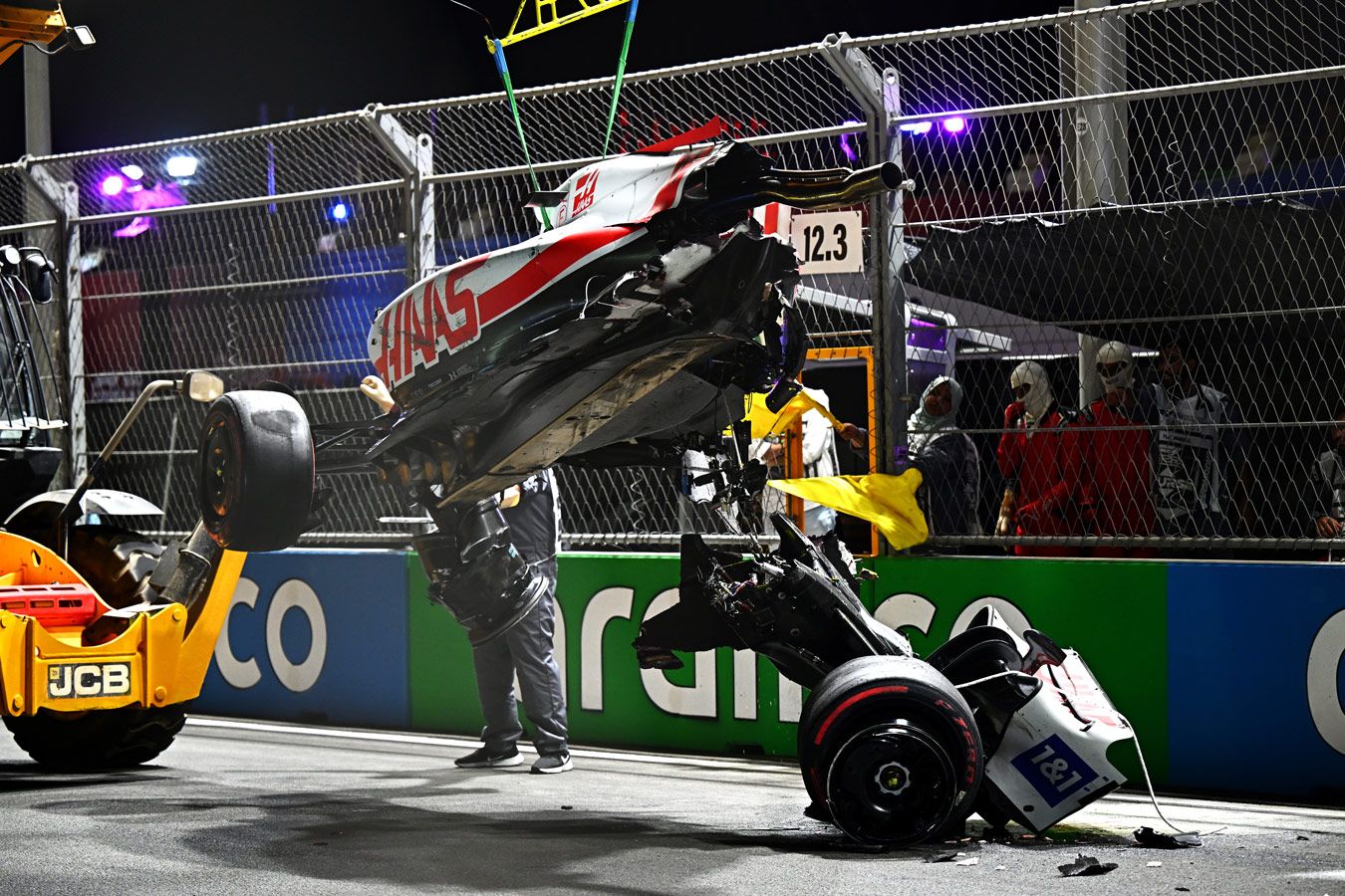 Квалификация Ф-1 — трижды шок: Хэмилтон провалился, Шумахер попал в аварию, Перес на поуле