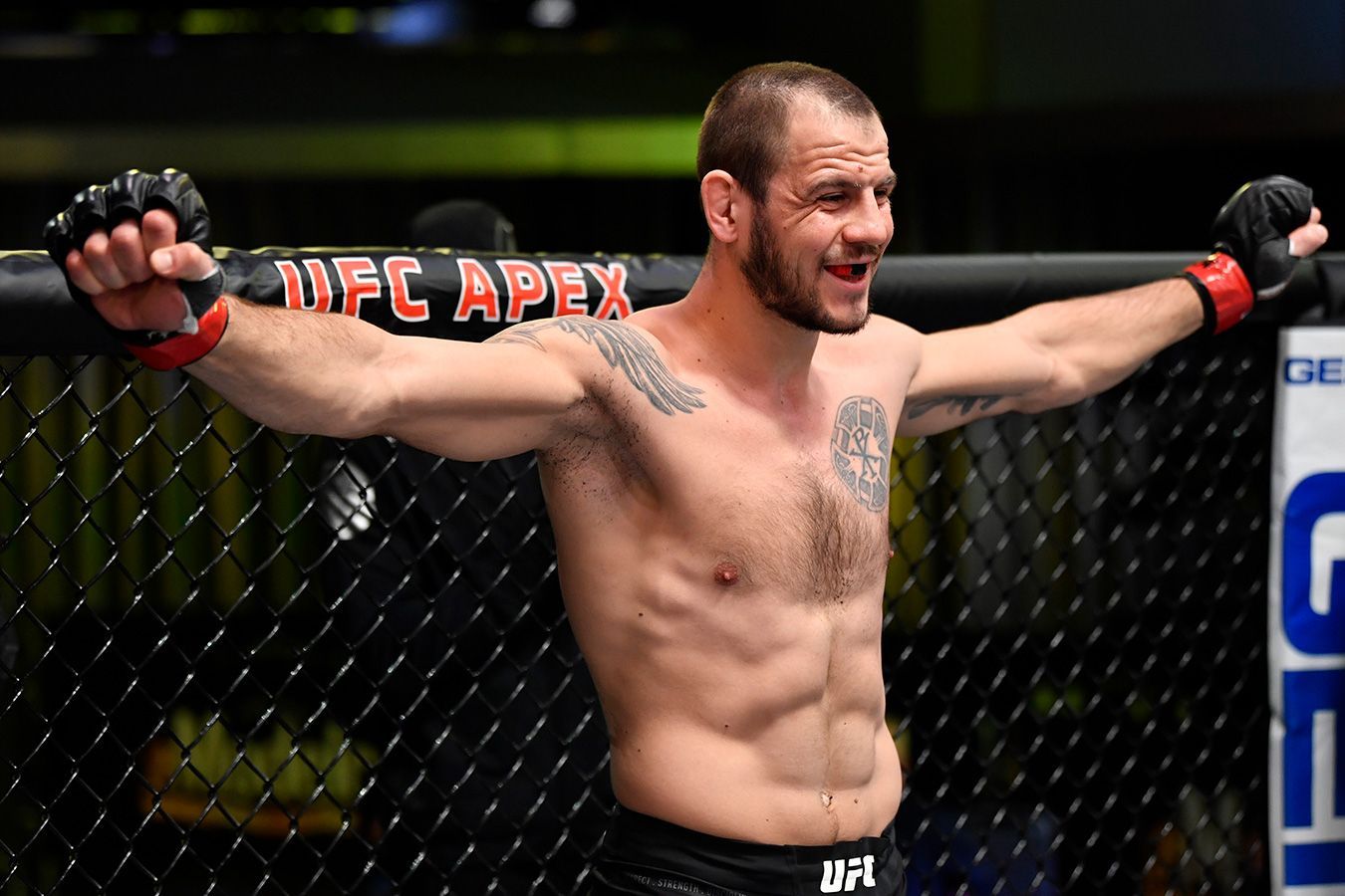 Никита Крылов и Доминик Рейес показали одинаковый вес перед боем на UFC 314