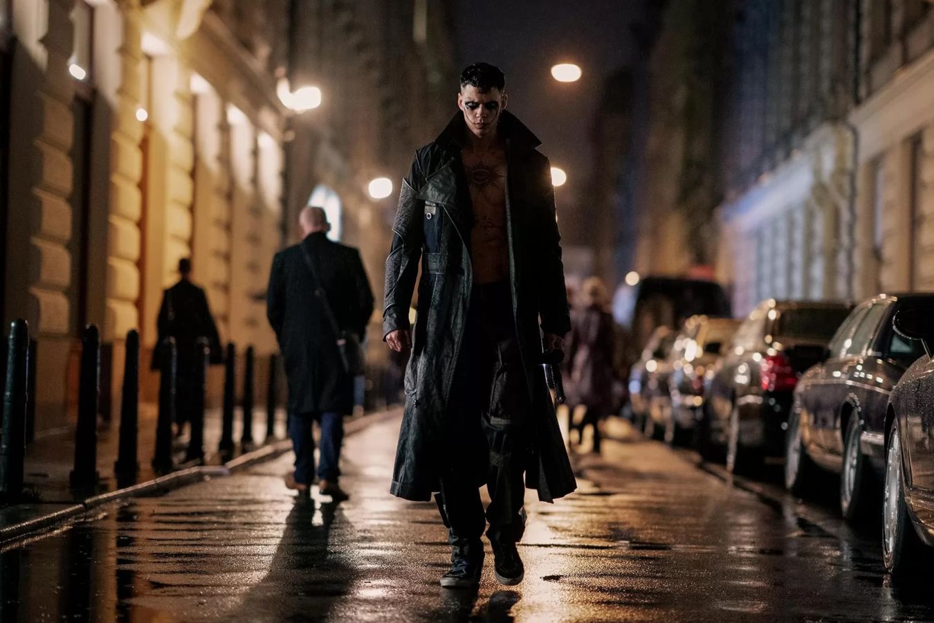 Новые кадры со съёмок ремейка Ворона с Биллом Скарсгардом  фильм выходит 22 августа