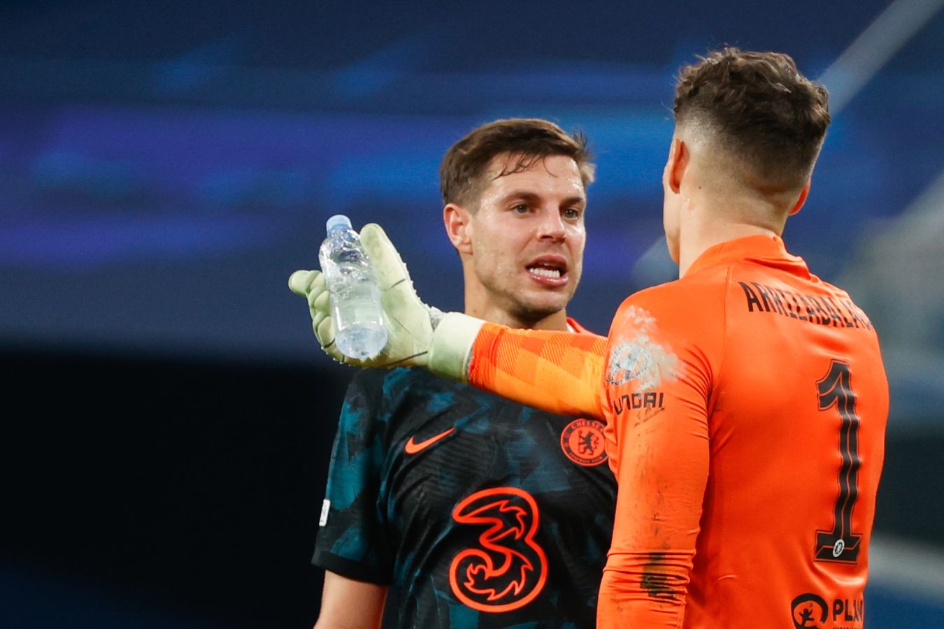 MD: Хави в восторге от игровых качеств Аспиликуэты и хочет видеть его в команде