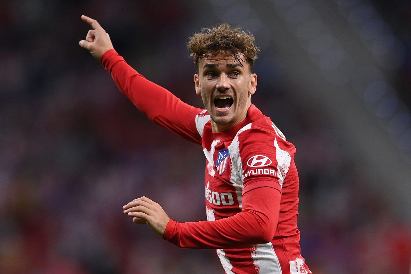 Antoine griezmann atletico madrid. Нападающий атлетико мадрид француз. Коррадо альваро. Нападающий атлетико. Нападающий атлетико.