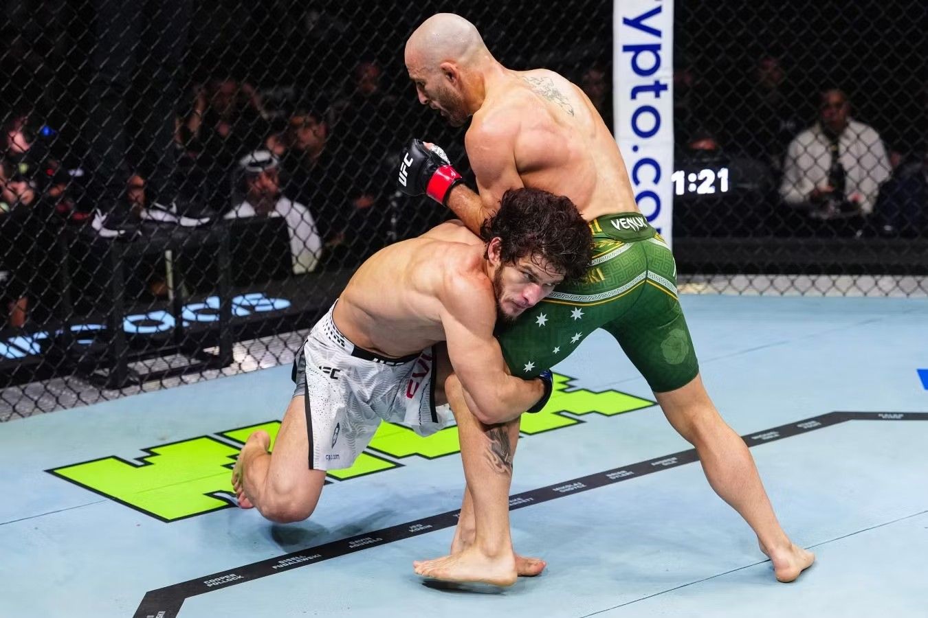 «По-моему, он просто сдался». Пимблетт — о поражении Евлоева на UFC 333