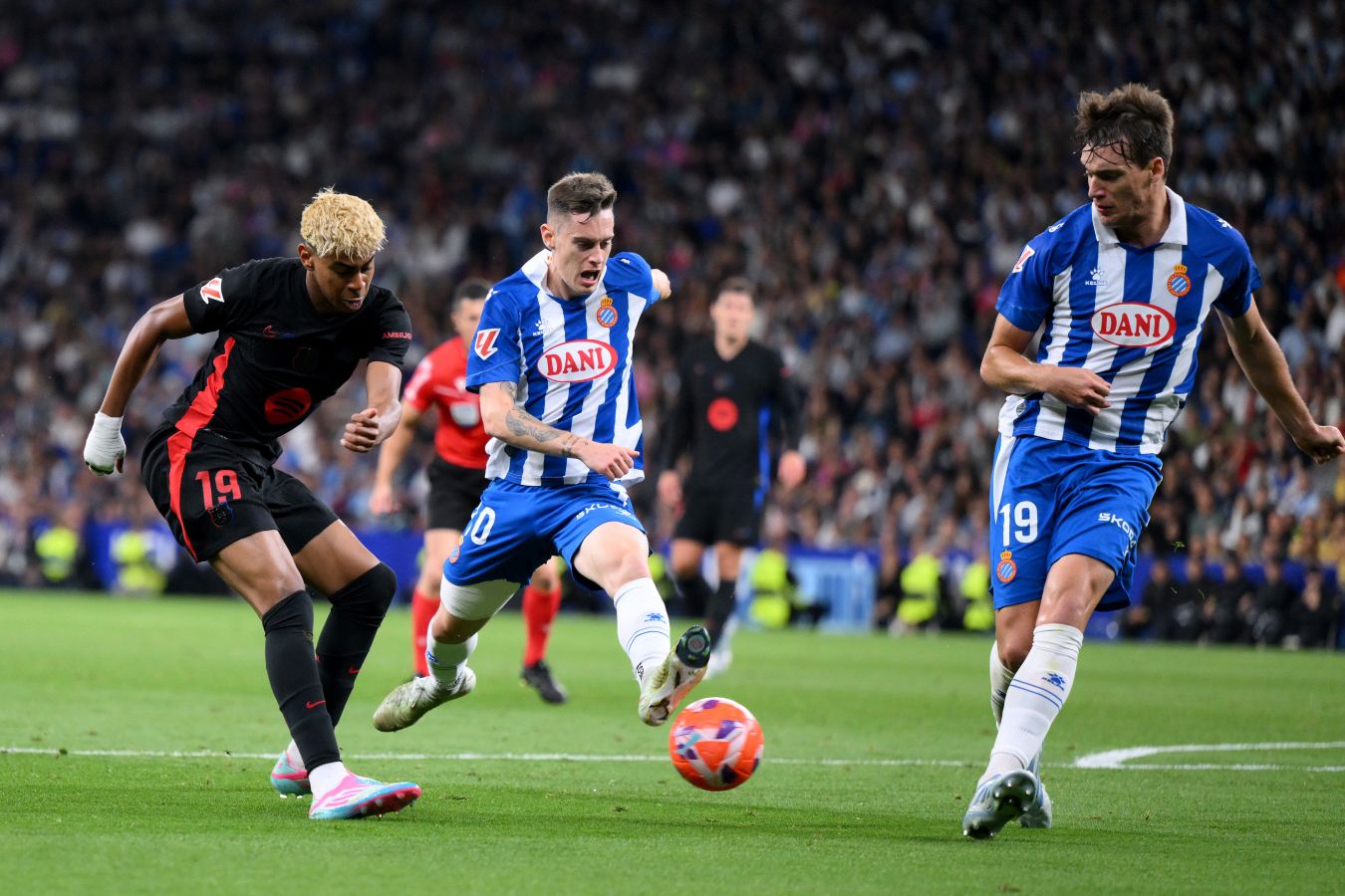 Барселона  Эспаньол: онлайн-трансляция матча 31-го тура Ла Лиги начнётся в 19:30