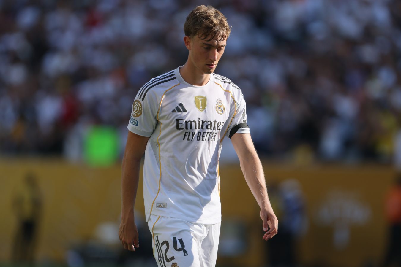 В прессе много чего пишут. Игрок Реала Хёйсен  о конфликте Винисиуса и Алонсо