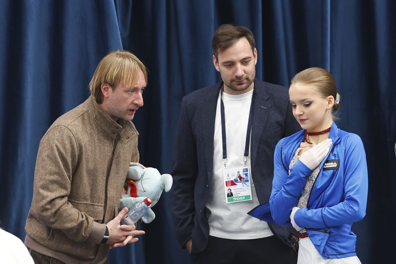 Фигуристы Плющенко до сих пор не прилетели в Омск. Этап Гран-при начинается завтра