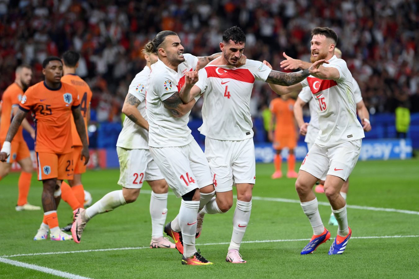 Экс-член совдира «Фенербахче» Баки прокомментировал вылет сборной Турции с Евро