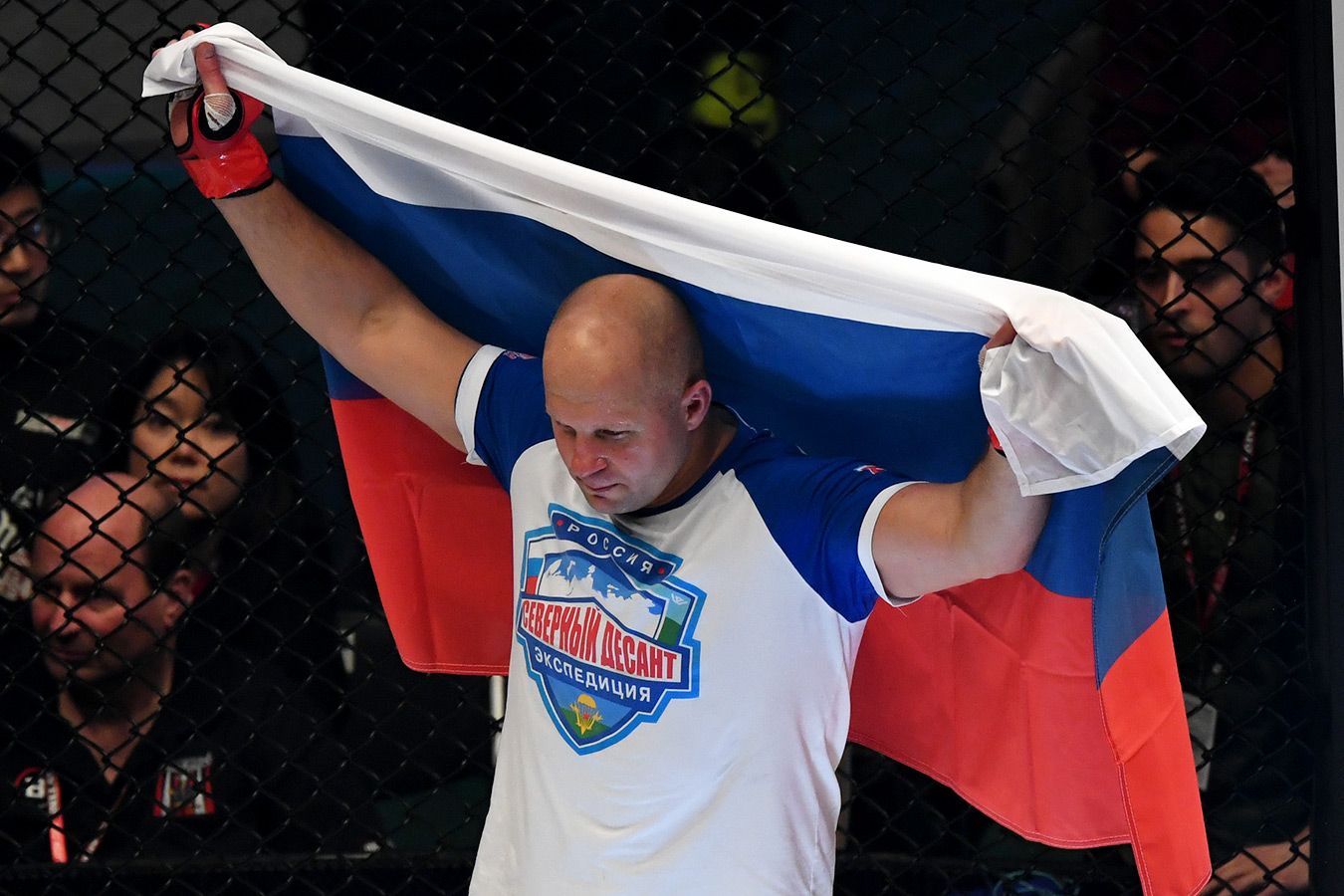Глава Bellator рассказал, как сорвался реванш Ф. Емельяненко с Бейдером на Красной площади