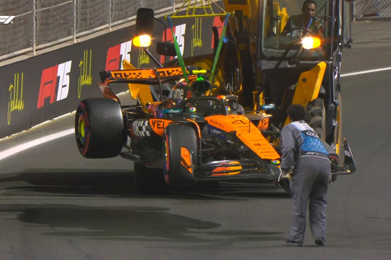 Норрис в стене, Пиастри проиграл поул Ферстаппену