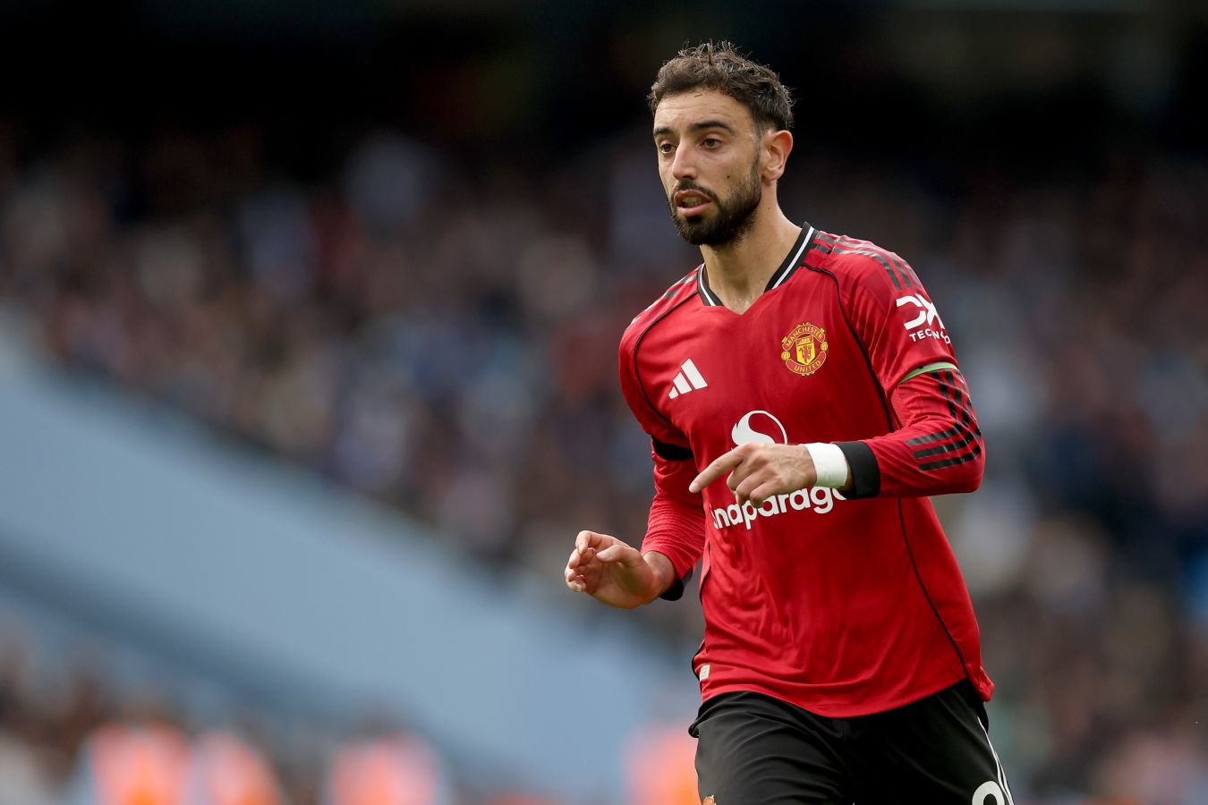 Ман Юнайтед разгромил Вулверхэмптон в 15-м туре АПЛ благодаря дублю Бруну Фернандеша