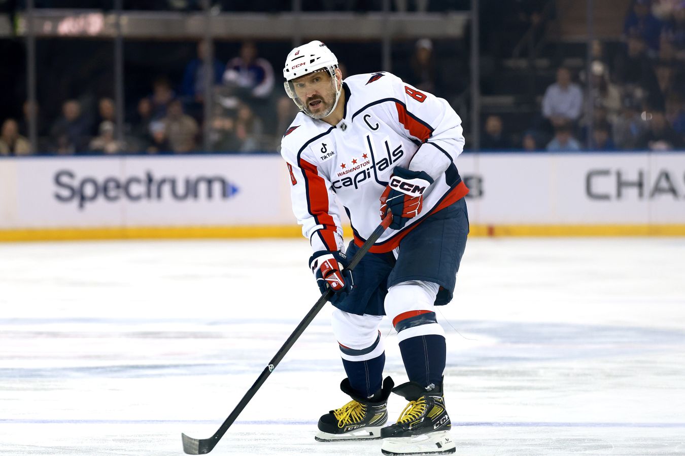 Овечкин отказался от церемонии игроков Питтсбурга после матча