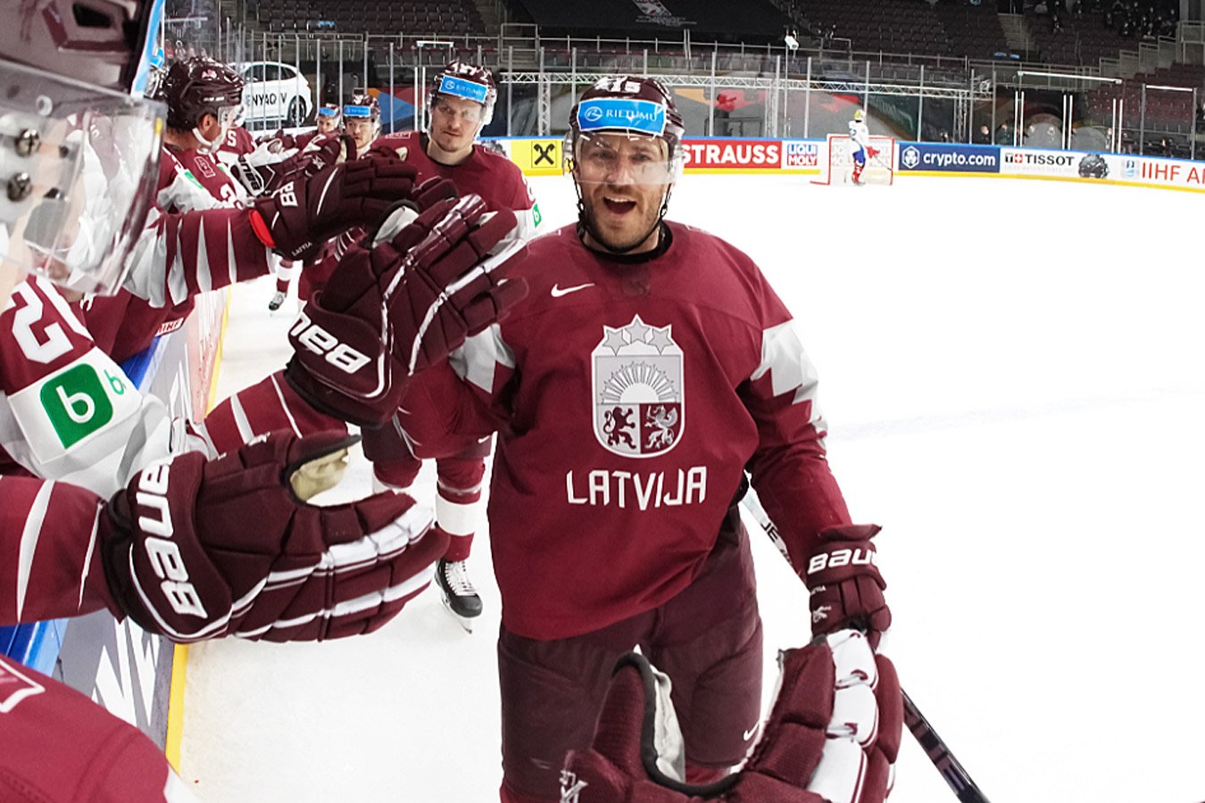 хоккей латвия