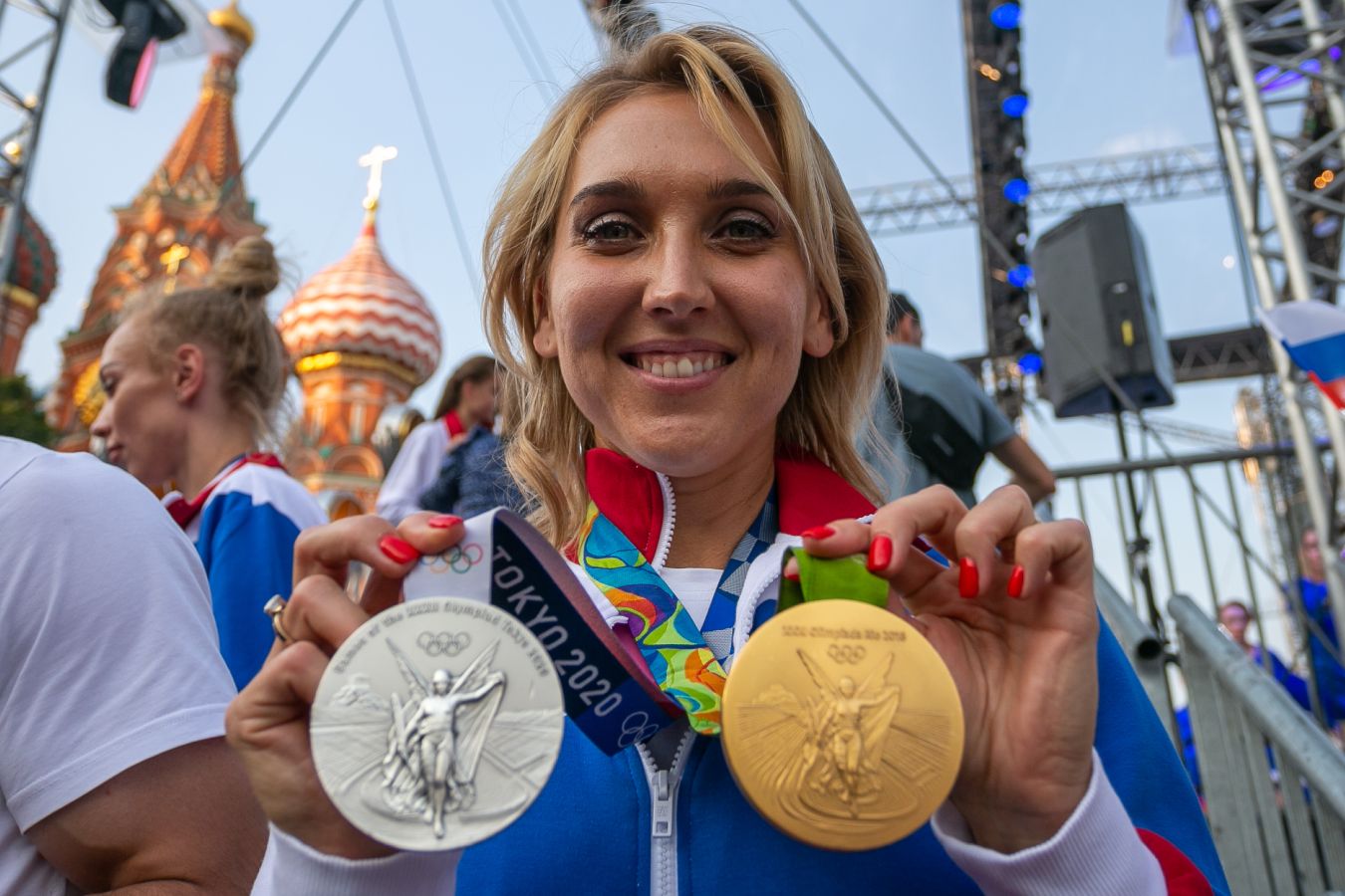 Елена Веснина сообщила, что ждёт второго ребёнка