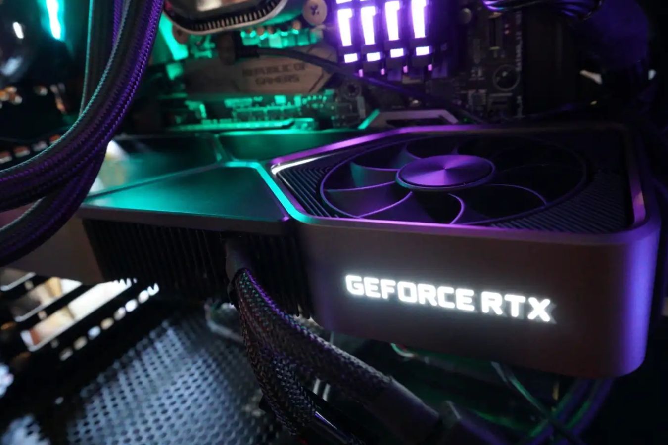 Продажи видеокарт NVIDIA RTX 4060 и 4060 Ti могут стартовать в мае