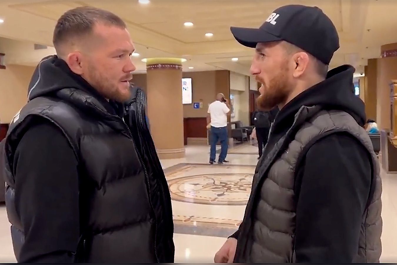 UFC Вегас 71: Пётр Ян — Мераб Двалишвили: личная встреча россиянина и грузина, конфликт перед боем - Чемпионат