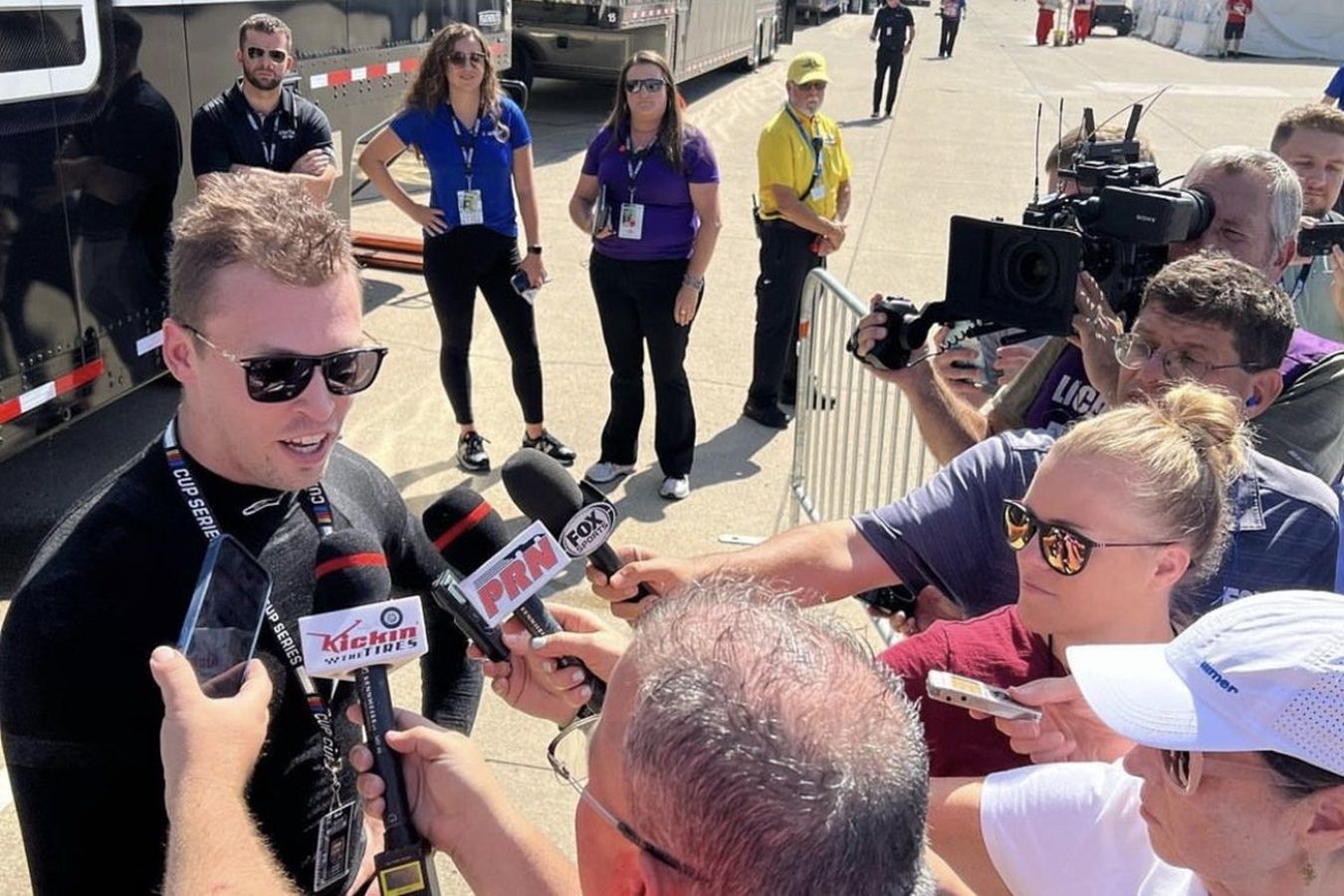 Квят рассказал, как для него сложился дебютный день на этапе NASCAR