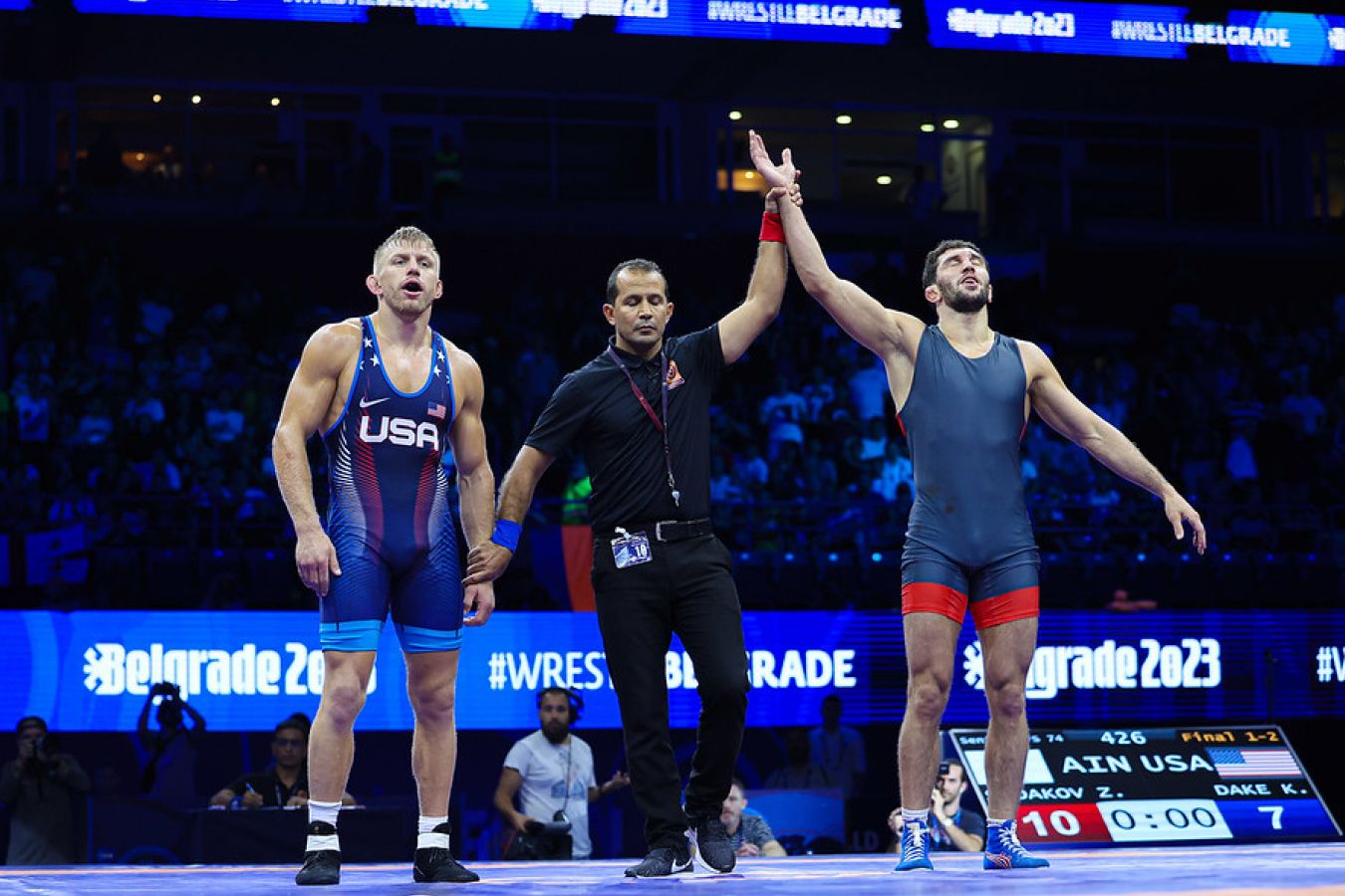 Заурбек Сидаков и Ахмед Османов принесли сборной России золотые медали  чемпионата мира по борьбе — 2023 - Чемпионат