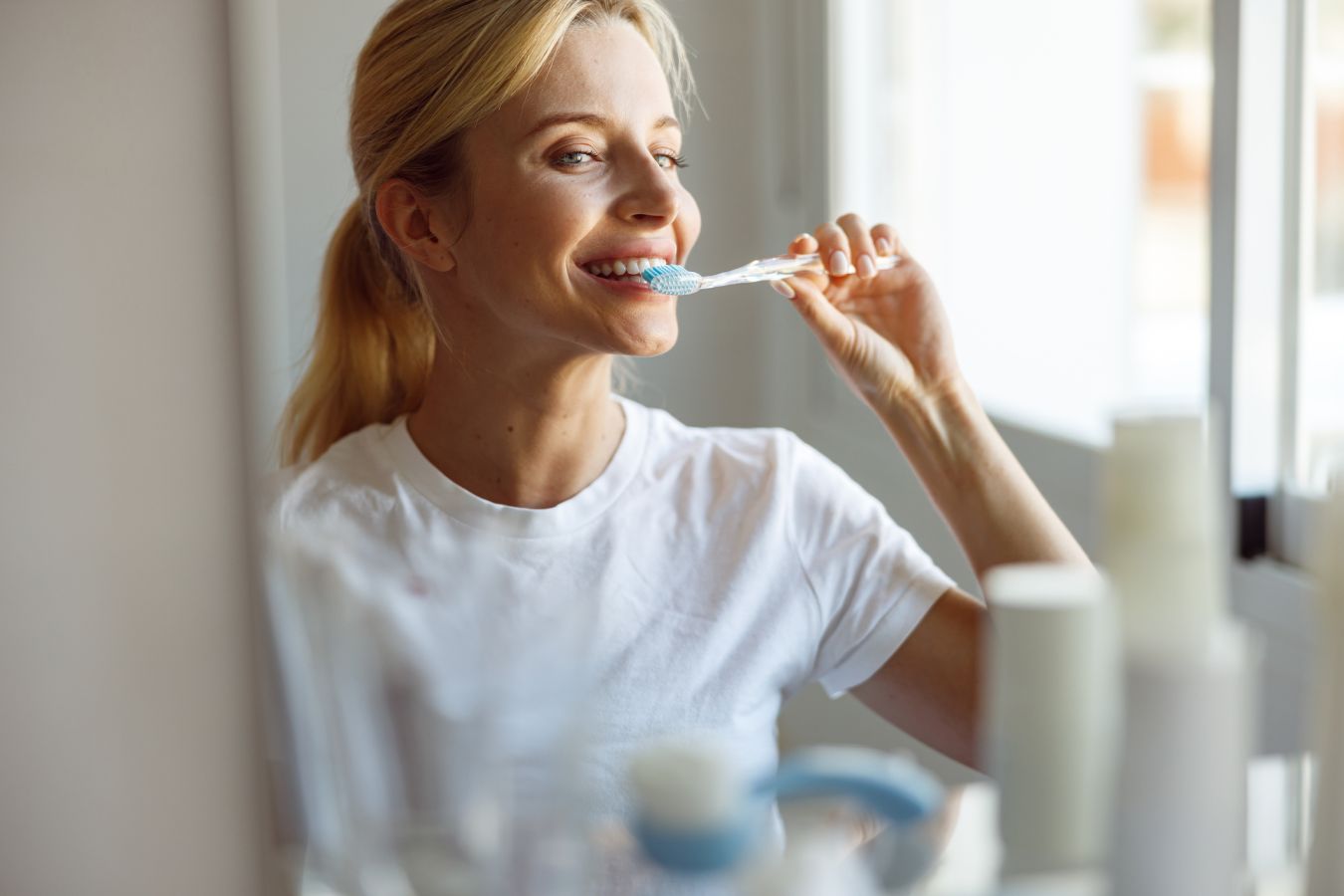 Нужно ли чистить зубы после каждого приема пищи? Не спешите!