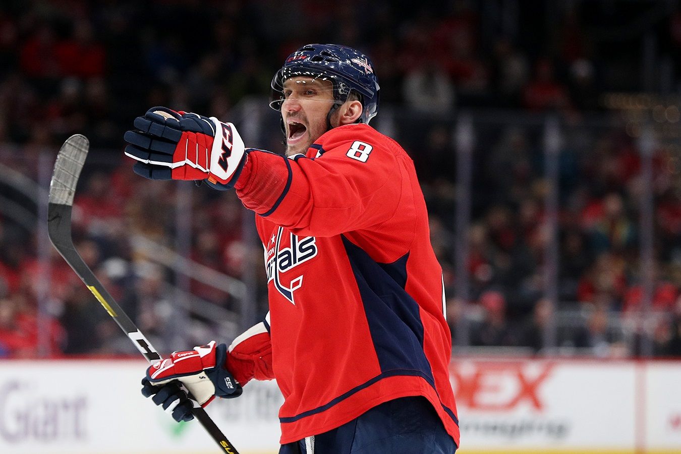 Овечкин забросил 992-ю шайбу в НХЛ с учётом плей-офф. До рекорда Гретцки 24 гола