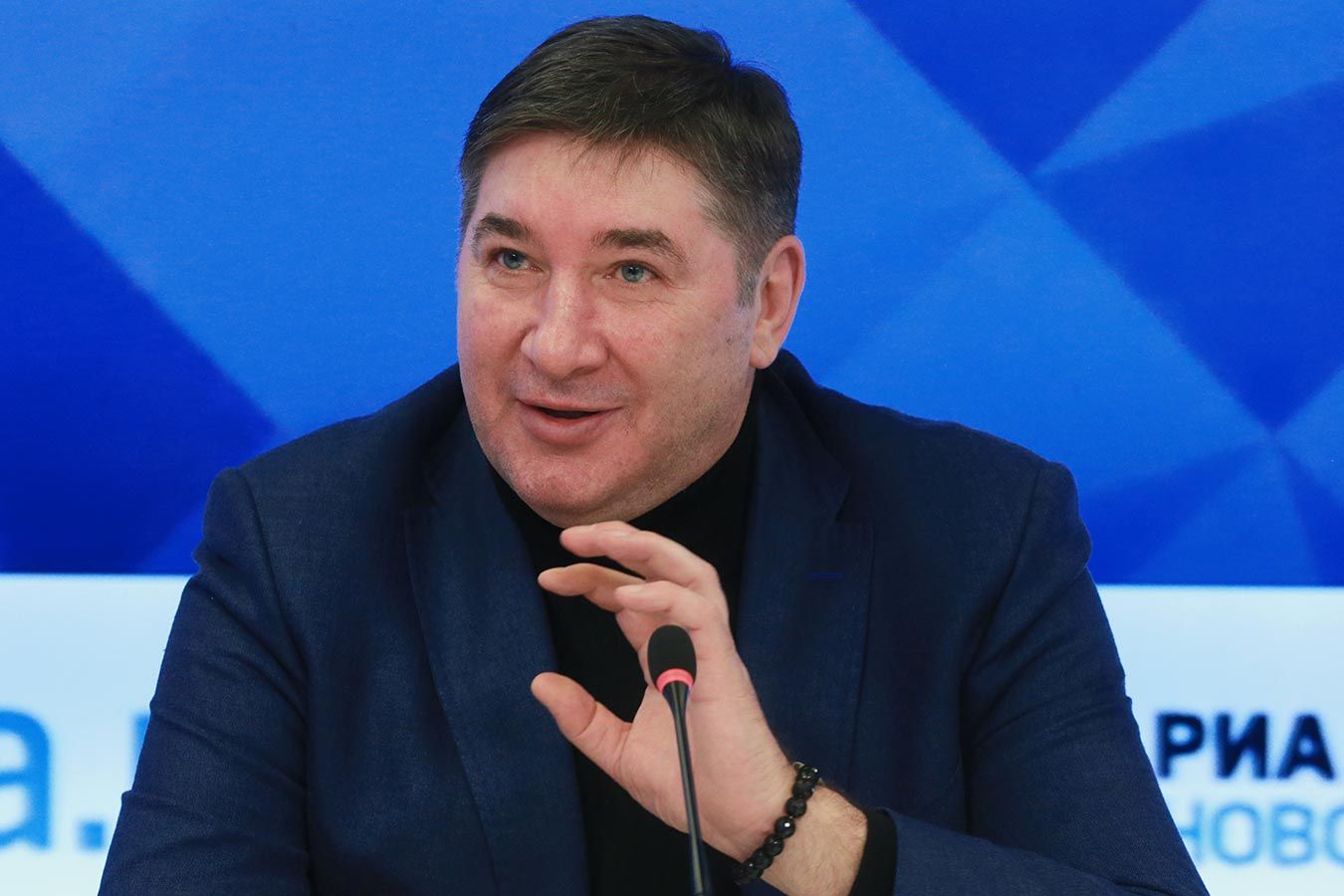 Кожевников о календаре в КХЛ: в футболе устроили бардак, не хватало ещё в хоккее