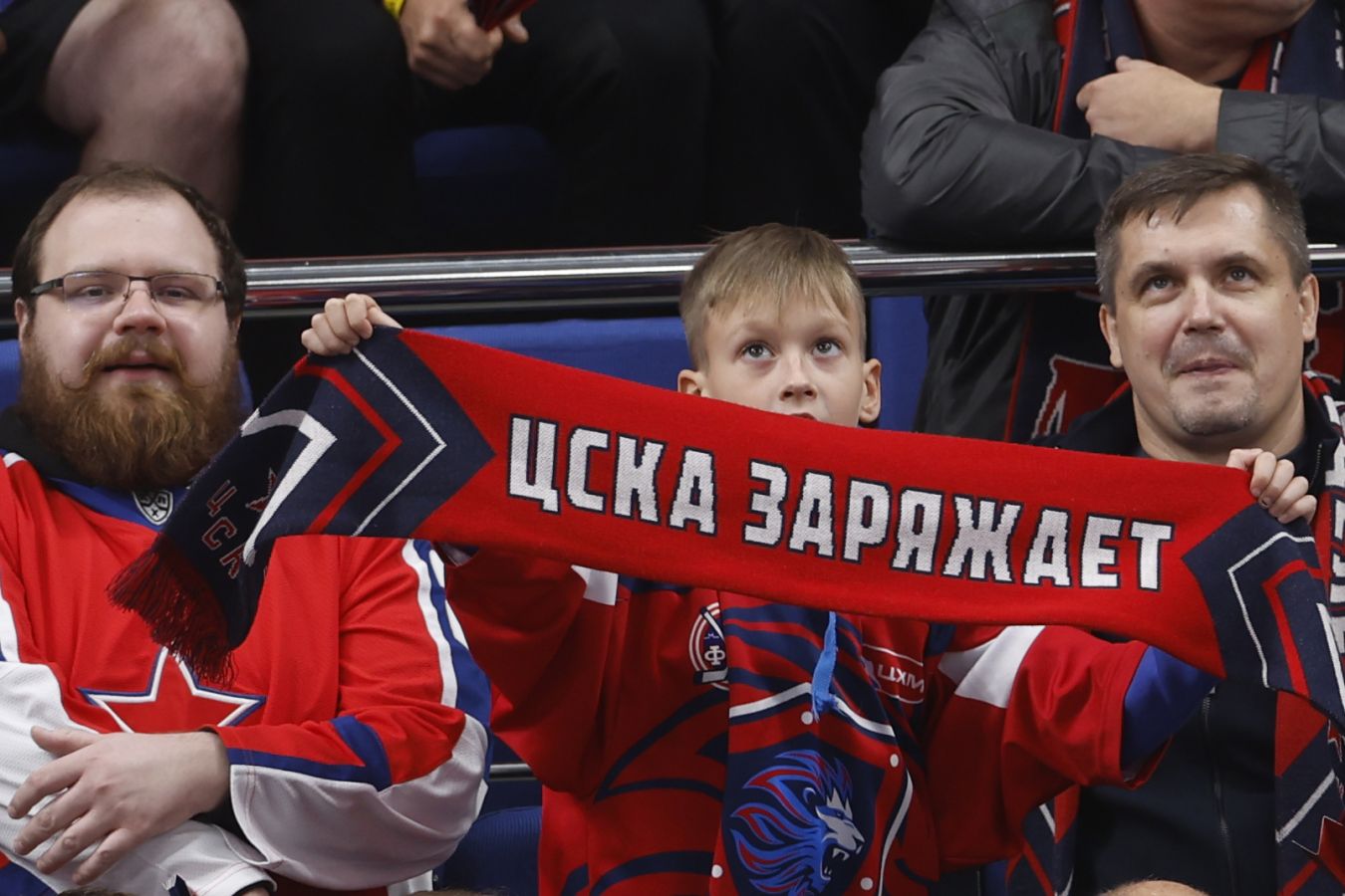 ЦСКА трижды пропустил в концовке первого периода матча с Витязем