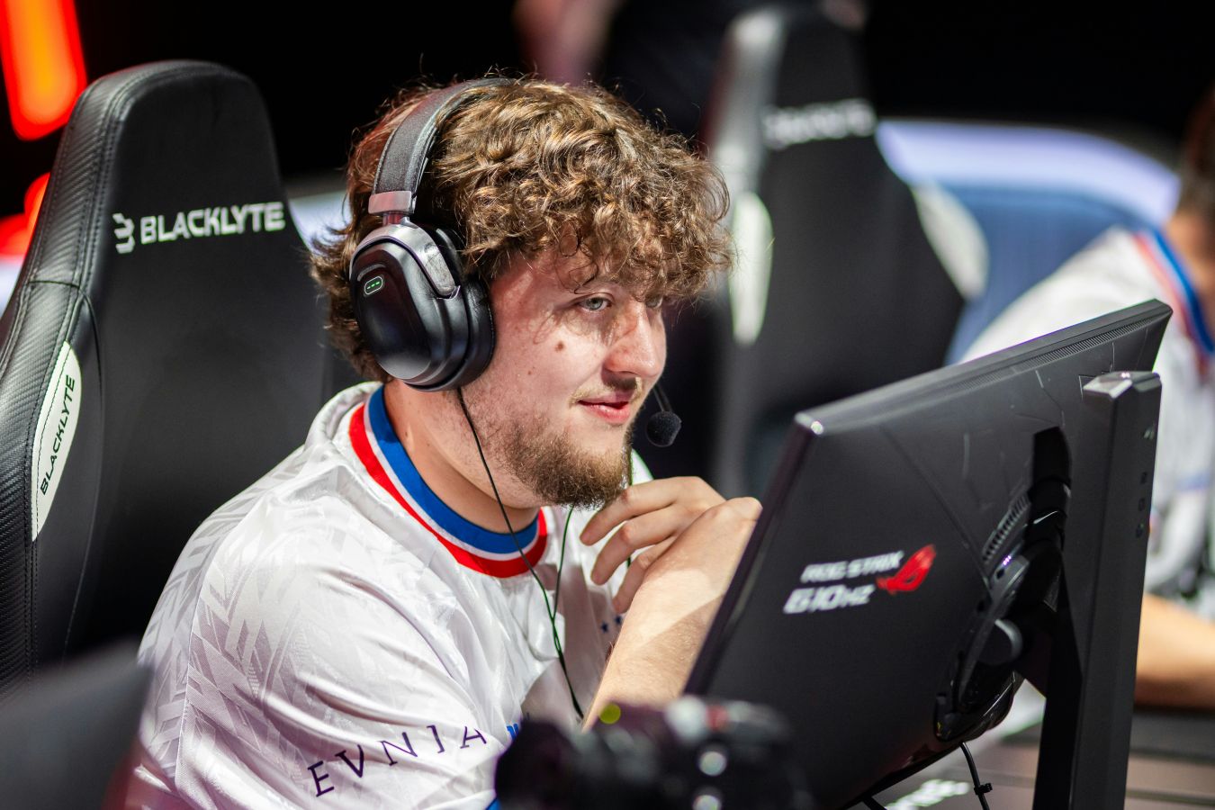 ZywOo оформил 100-й эйс в карьере и вывел Vitality на BLAST Bounty Winter 2026 по CS 2