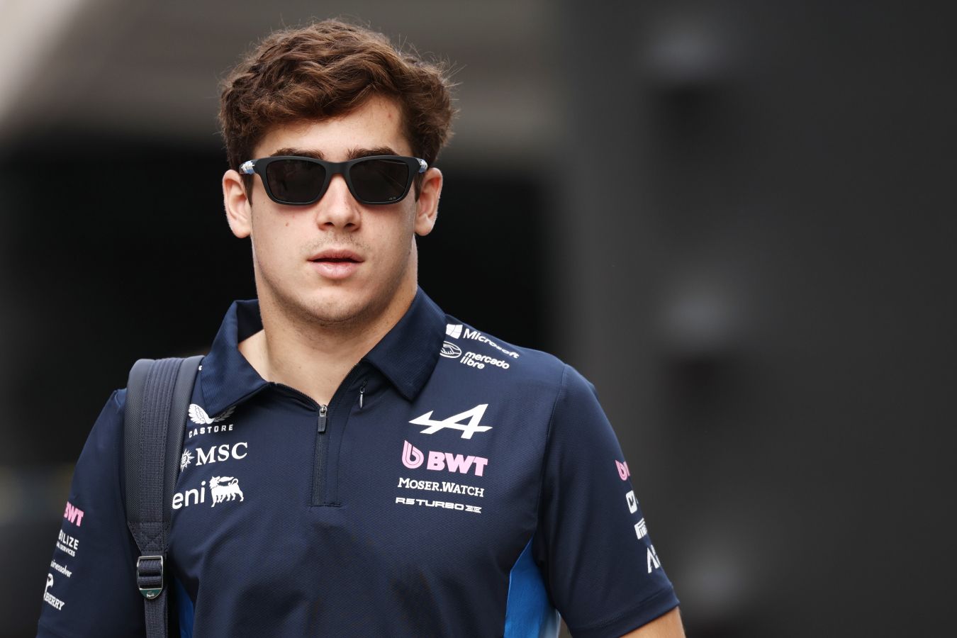 Середина пелотона: Racing Bulls снова в топ-10, Сайнс отчитал Williams