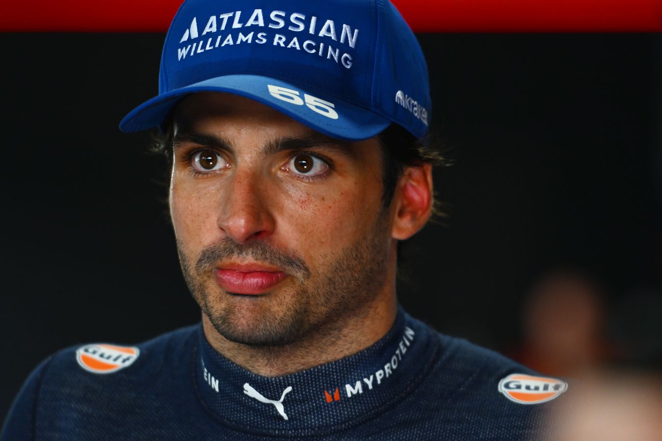 Чем я могу помочь Ваулз  о реакции Сайнса на пропуск предсезонных тестов в Барселоне