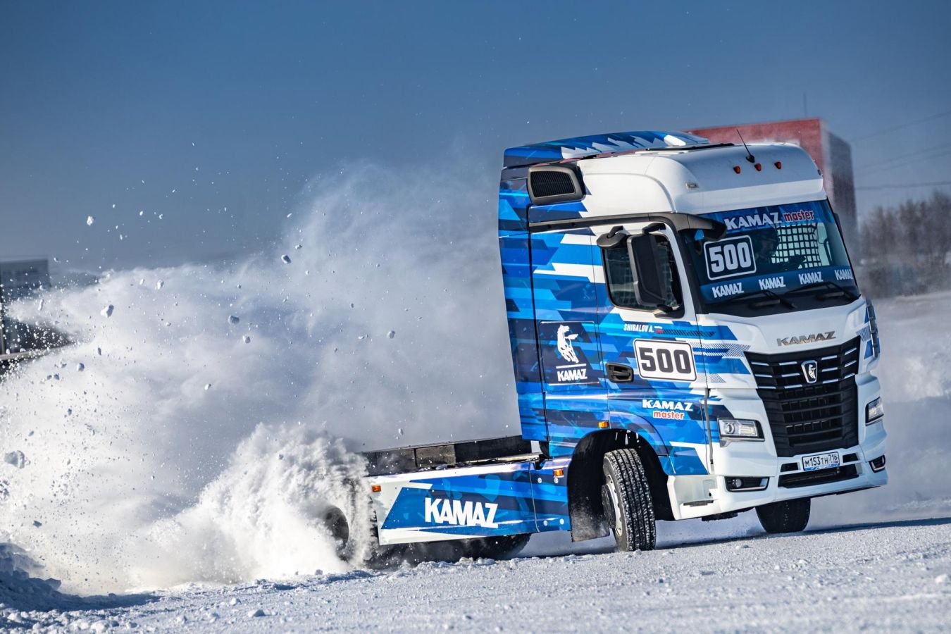 В КАМАЗ-мастер рассказали о ходе работы над дрифт-тягачом КАМАЗ 54901