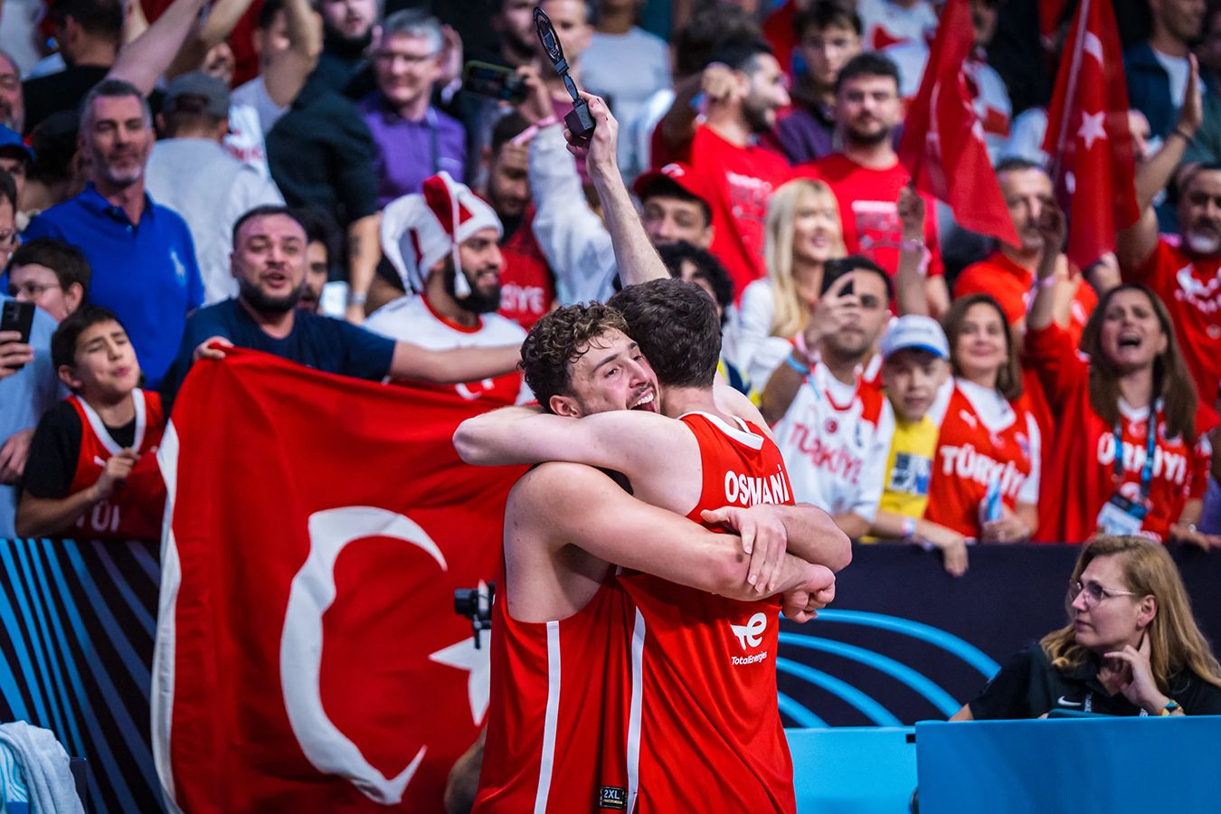 Турция вышла в финал Евробаскета