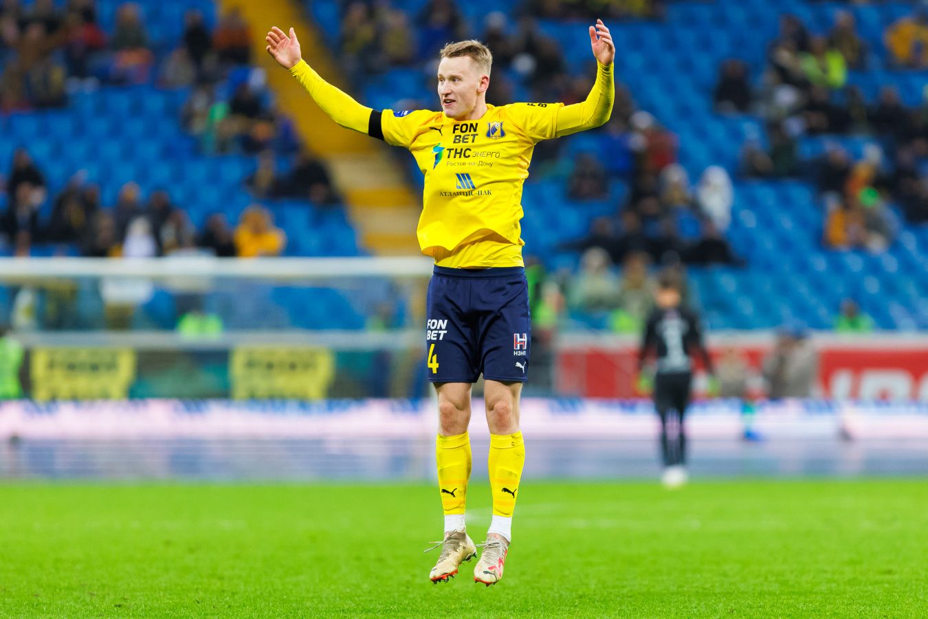 Какая-то дичь полная. Радимов  о красной карточке Мелёхина