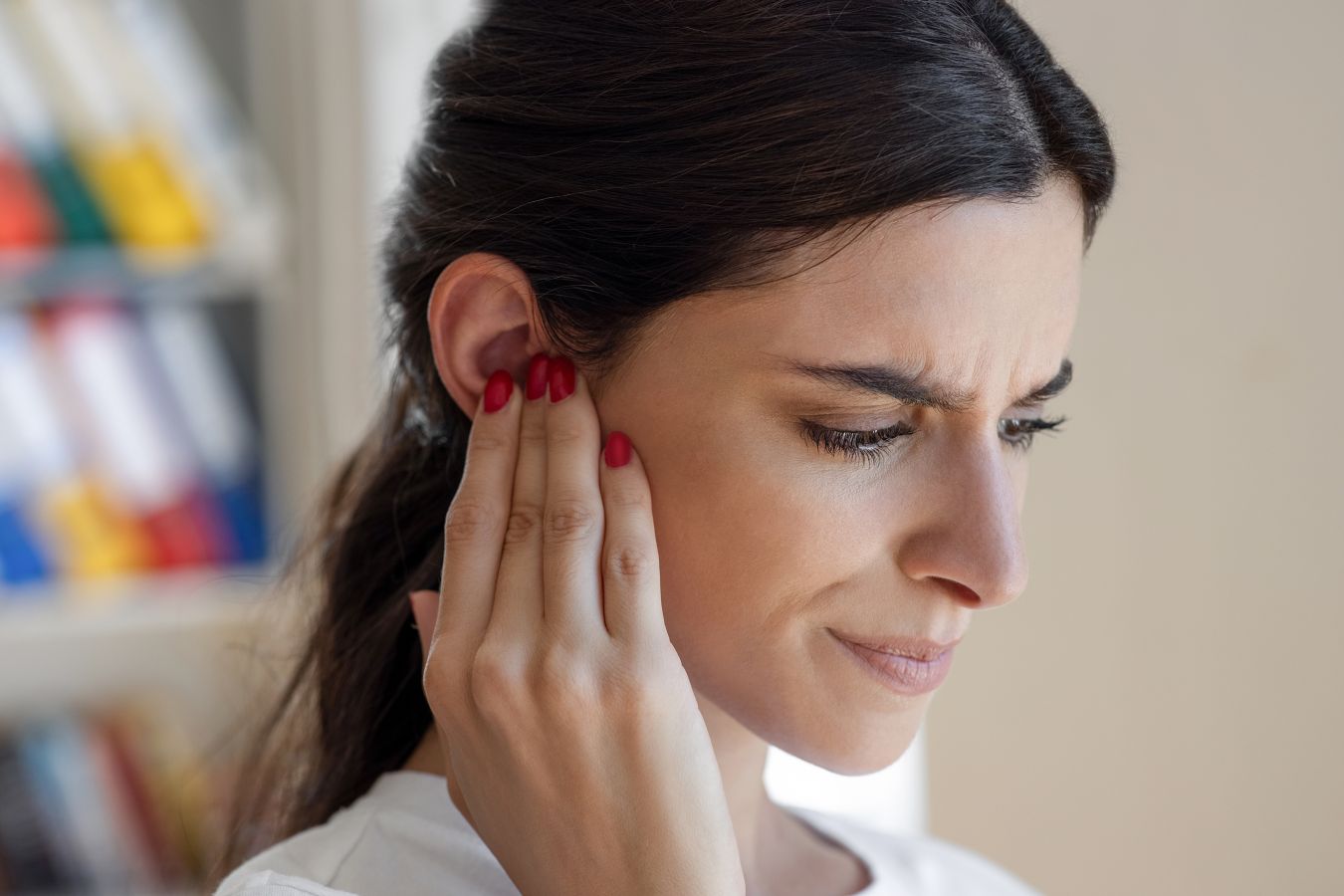 Аудиолог перечислил три ключевых способа снизить риск потери слуха