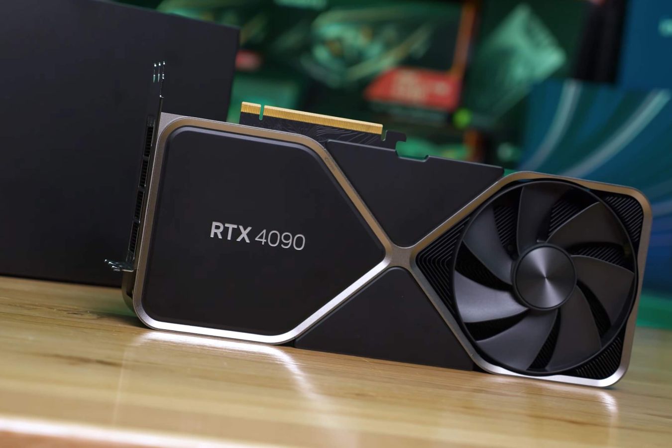 Некоторым RTX 4090 начнут менять кабели питания, чтобы они не сгорели