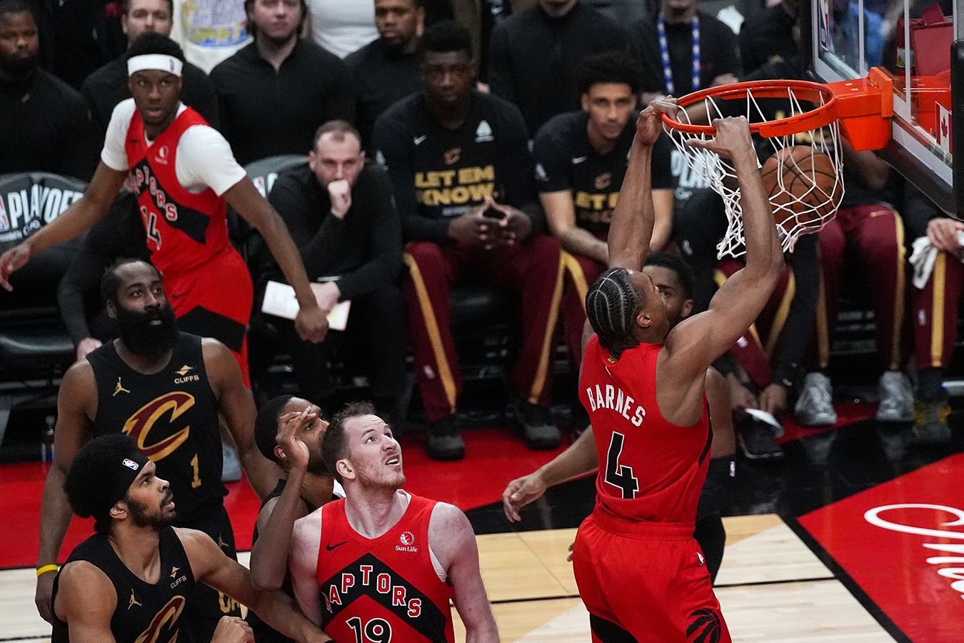 Торонто победил Кливленд в матче плей-офф НБА и сравнял счёт в серии