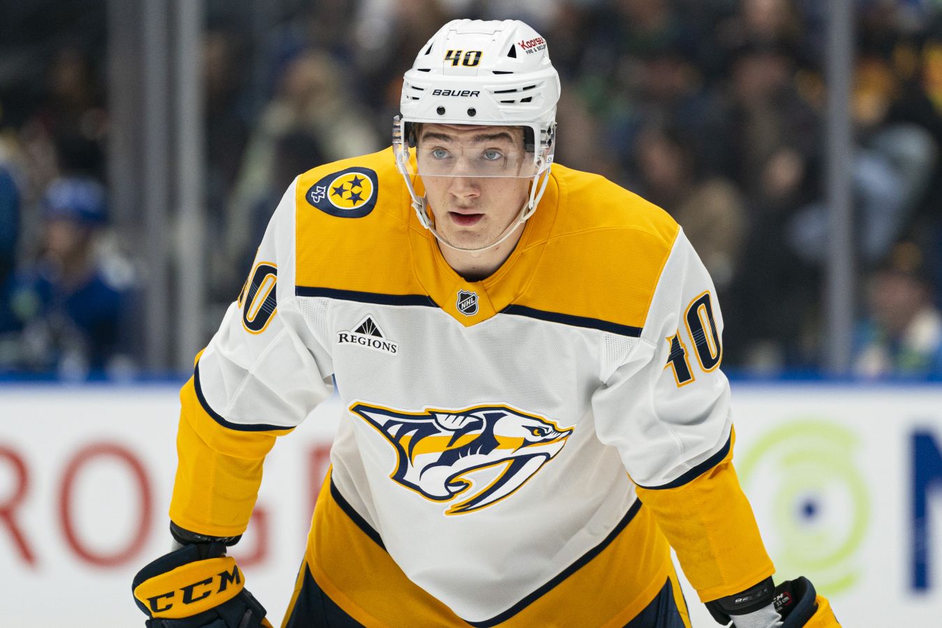 Нэшвилл одолел на выезде Чикаго в НХЛ, у Свечкова результативная передача