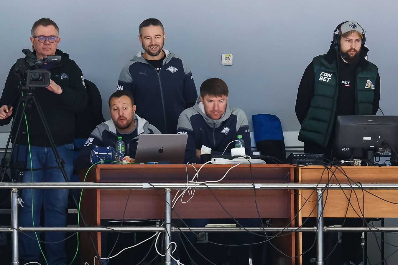 Что делают видеотренеры в хоккее